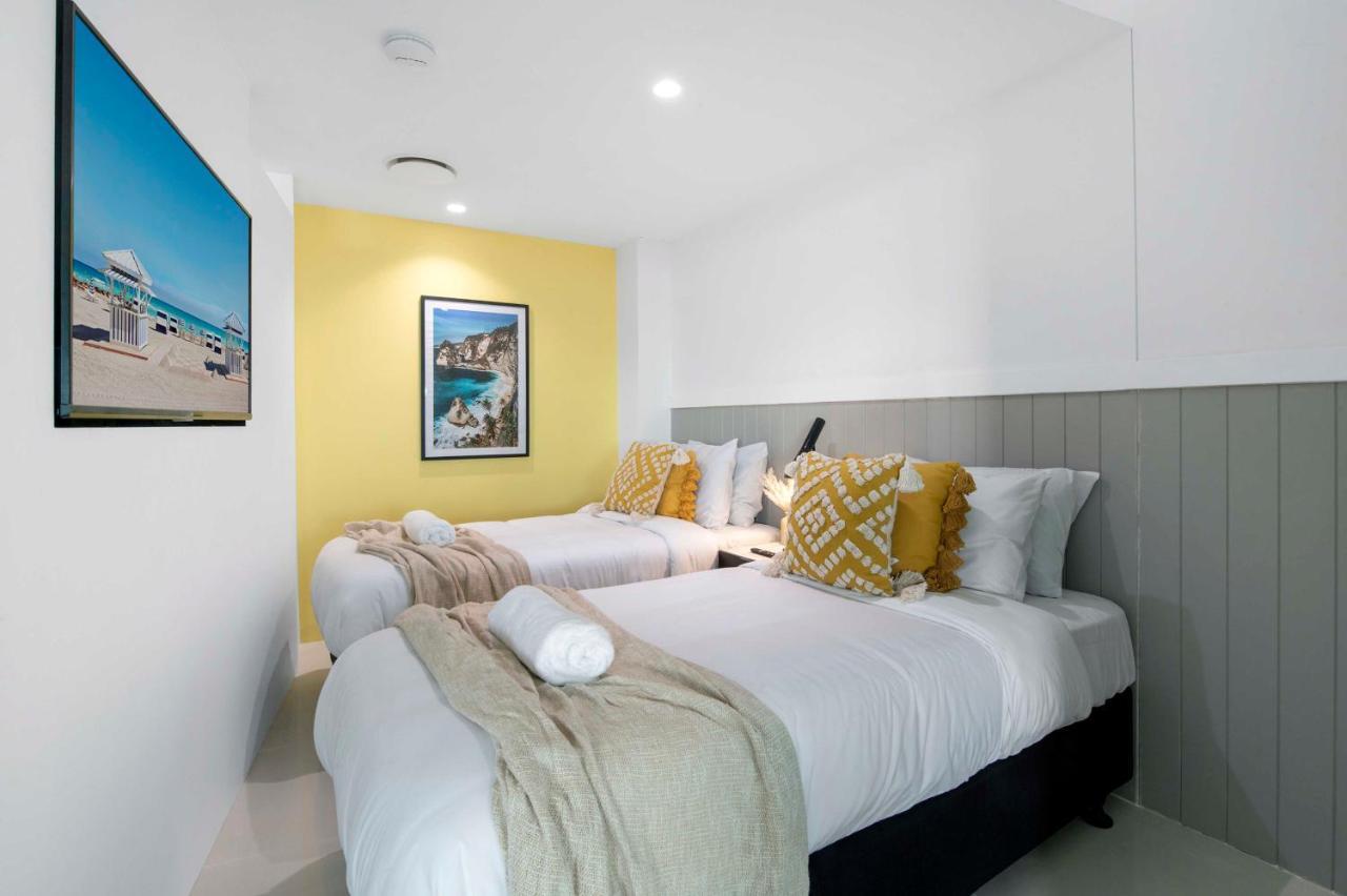 Q Tower At Surfers Paradise - Self Contained Apartments โกลด์โคสต์ ภายนอก รูปภาพ