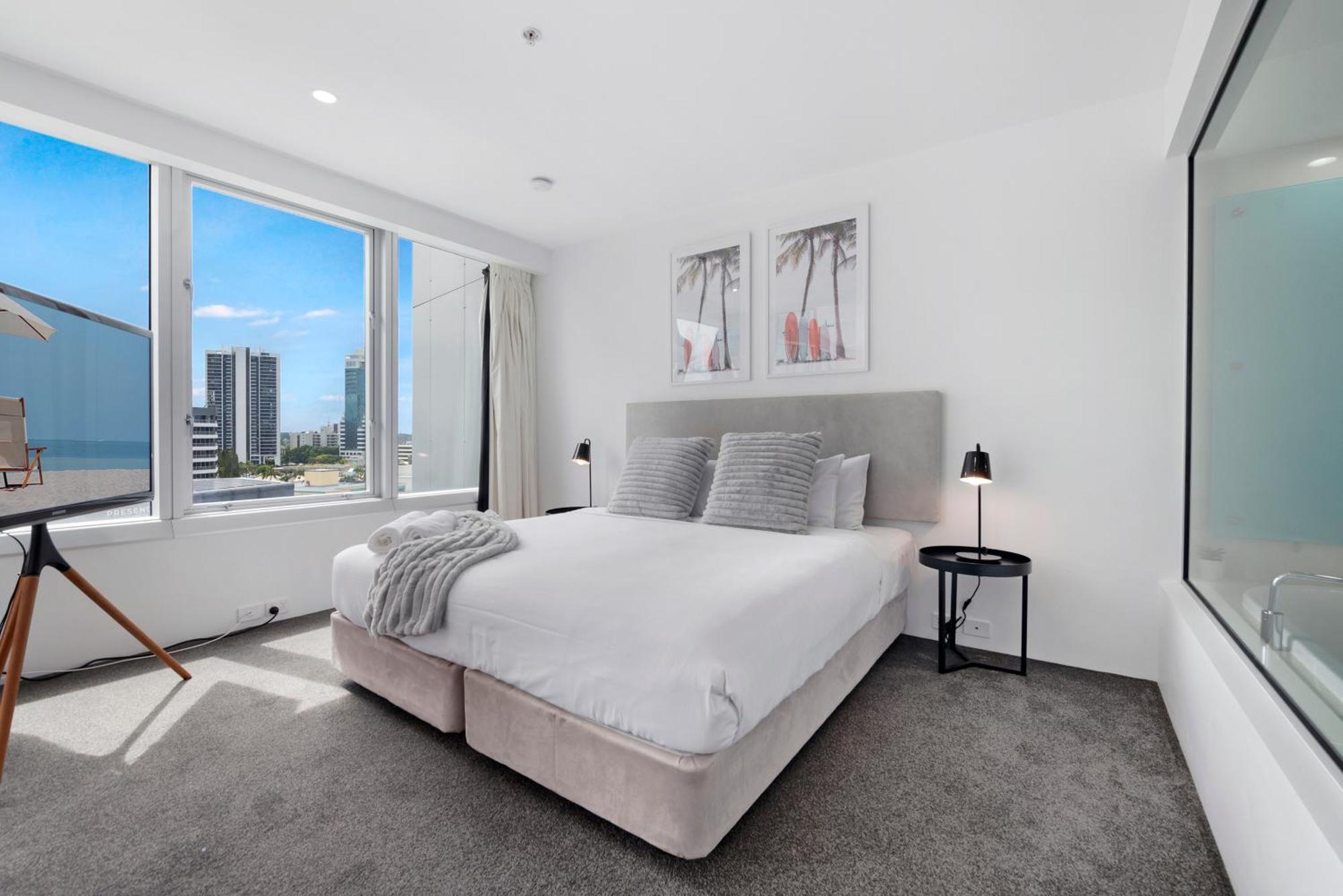 Q Tower At Surfers Paradise - Self Contained Apartments โกลด์โคสต์ ภายนอก รูปภาพ