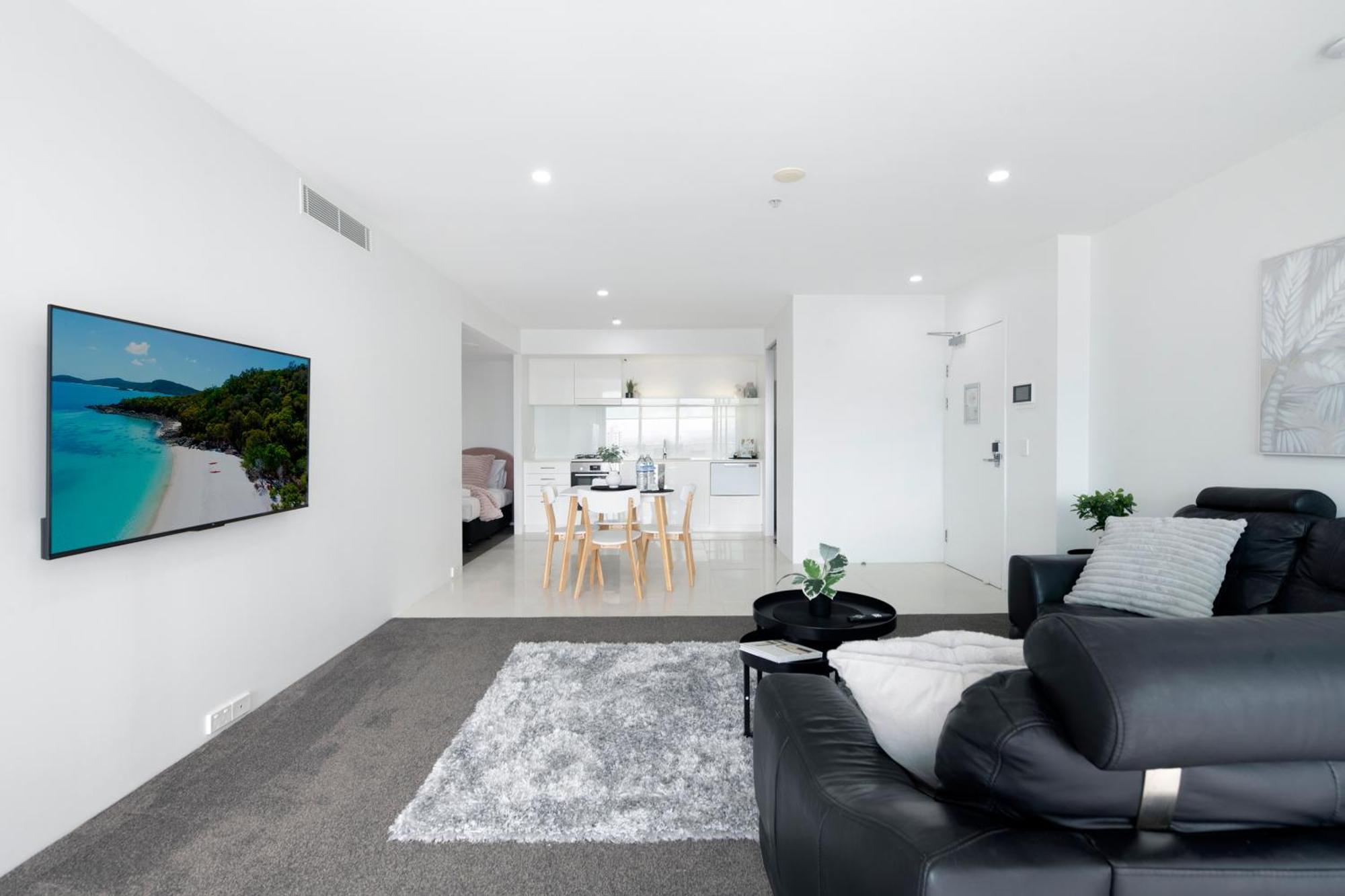 Q Tower At Surfers Paradise - Self Contained Apartments โกลด์โคสต์ ภายนอก รูปภาพ