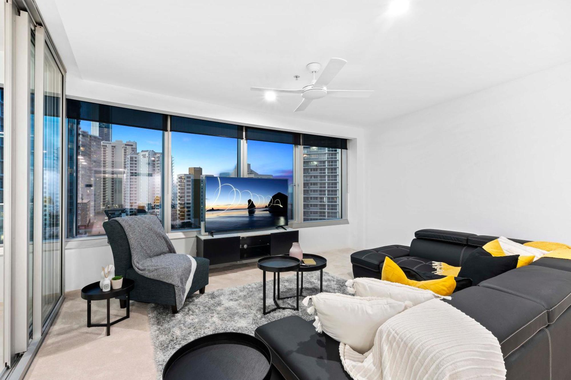 Q Tower At Surfers Paradise - Self Contained Apartments โกลด์โคสต์ ภายนอก รูปภาพ