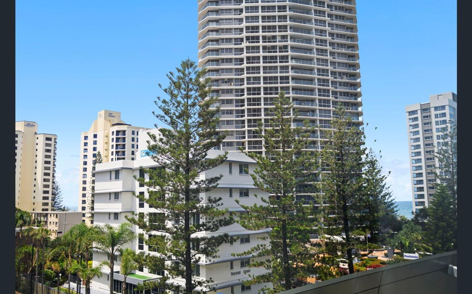Q Tower At Surfers Paradise - Self Contained Apartments โกลด์โคสต์ ภายนอก รูปภาพ
